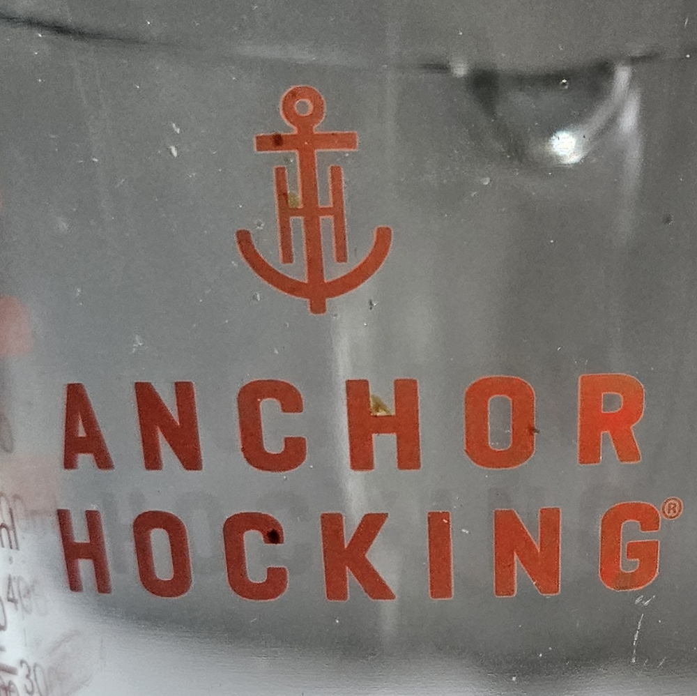 Anchor Hocking Glass Measuring Cup Open Handle 4-Cups 32oz 1-Quart Red Lettering